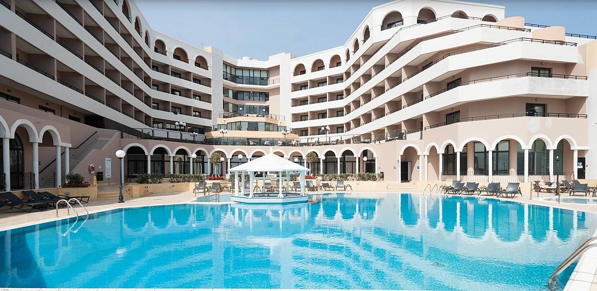 2 Radisson Blu Resort, Malta St. Julian’s